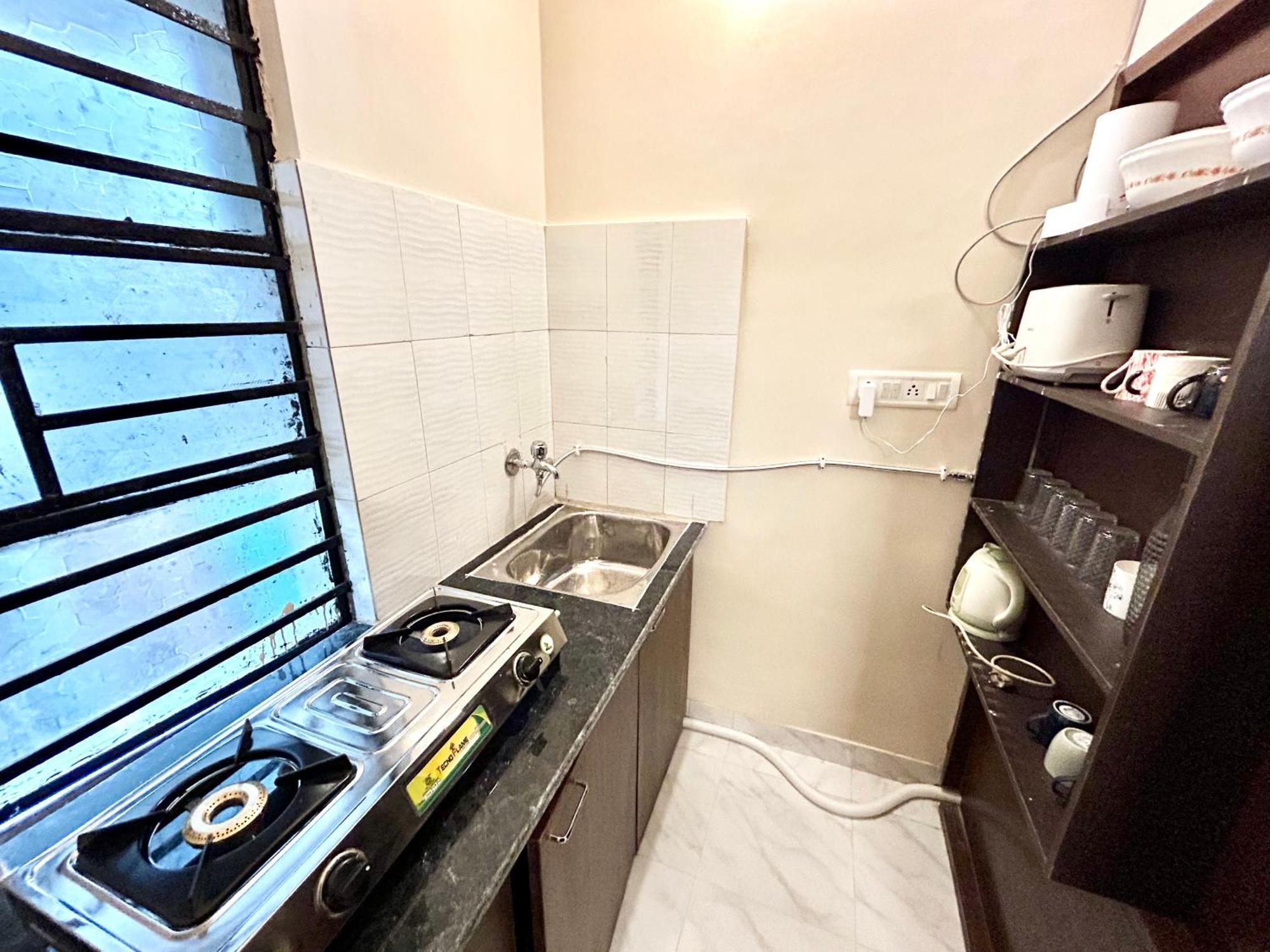 כלכותה Cozy 2Bhk Apt Near Ruby Hospital & Em Bypass מראה חיצוני תמונה