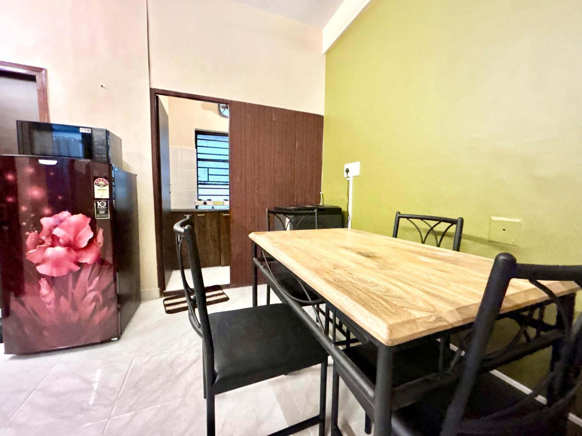 כלכותה Cozy 2Bhk Apt Near Ruby Hospital & Em Bypass מראה חיצוני תמונה